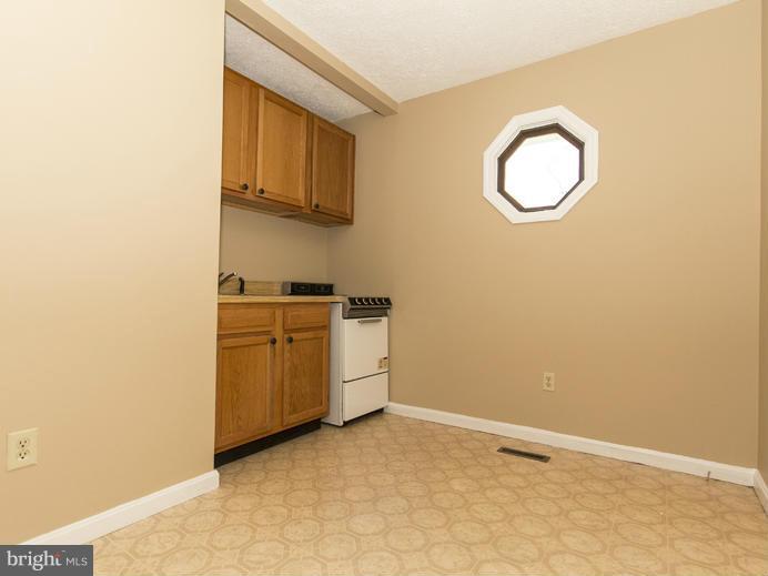 3114 Roger Road Baltimore, MD 21219 - Photo 22 of 30 Interior (General)
