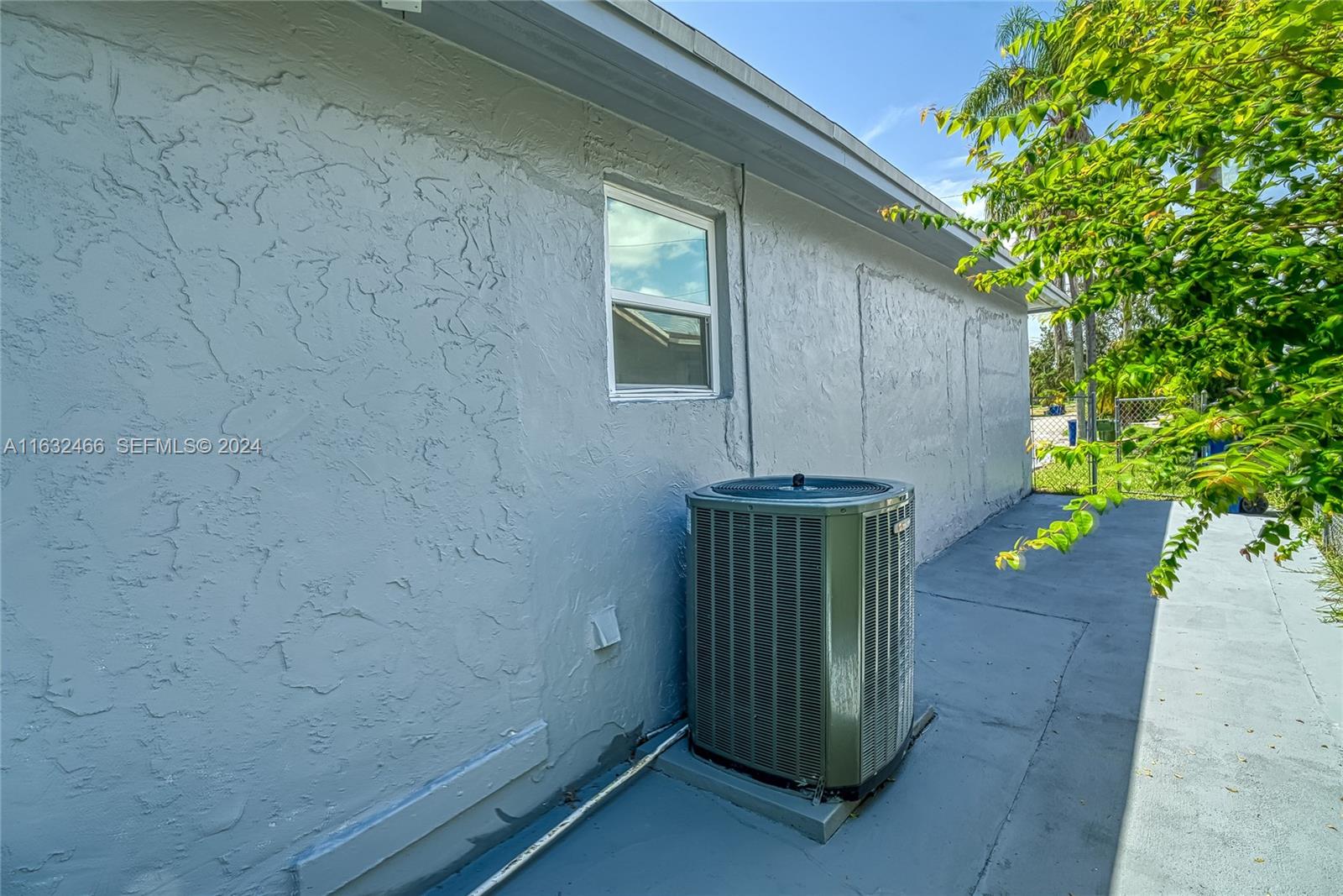 216 Southwest 6th Street Hallandale Beach, FL 33009 - Photo 49 of 70