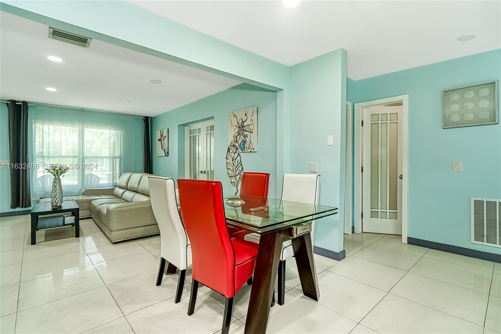216 Southwest 6th Street Hallandale Beach, FL 33009 - Photo 7 of 70