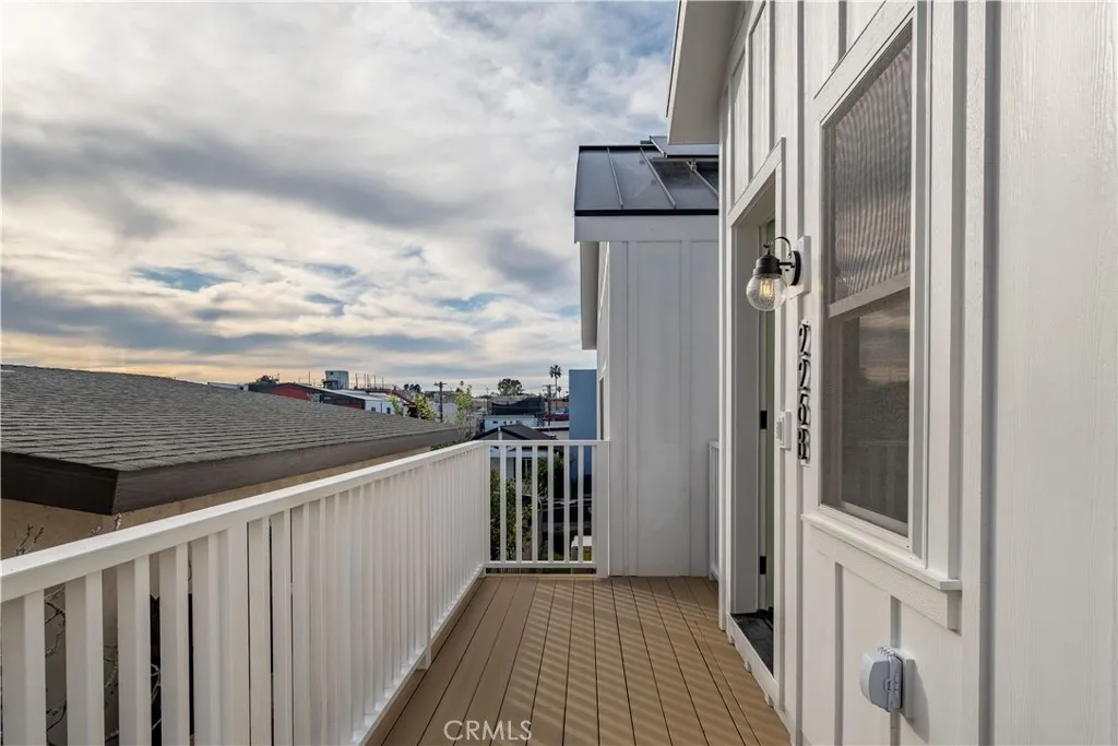 226 Arena Street, Unit B El Segundo, CA 90245 - Photo 4 of 20