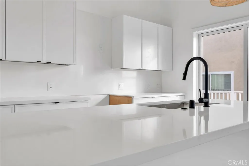 226 Arena Street, Unit B El Segundo, CA 90245 - Photo 10 of 20