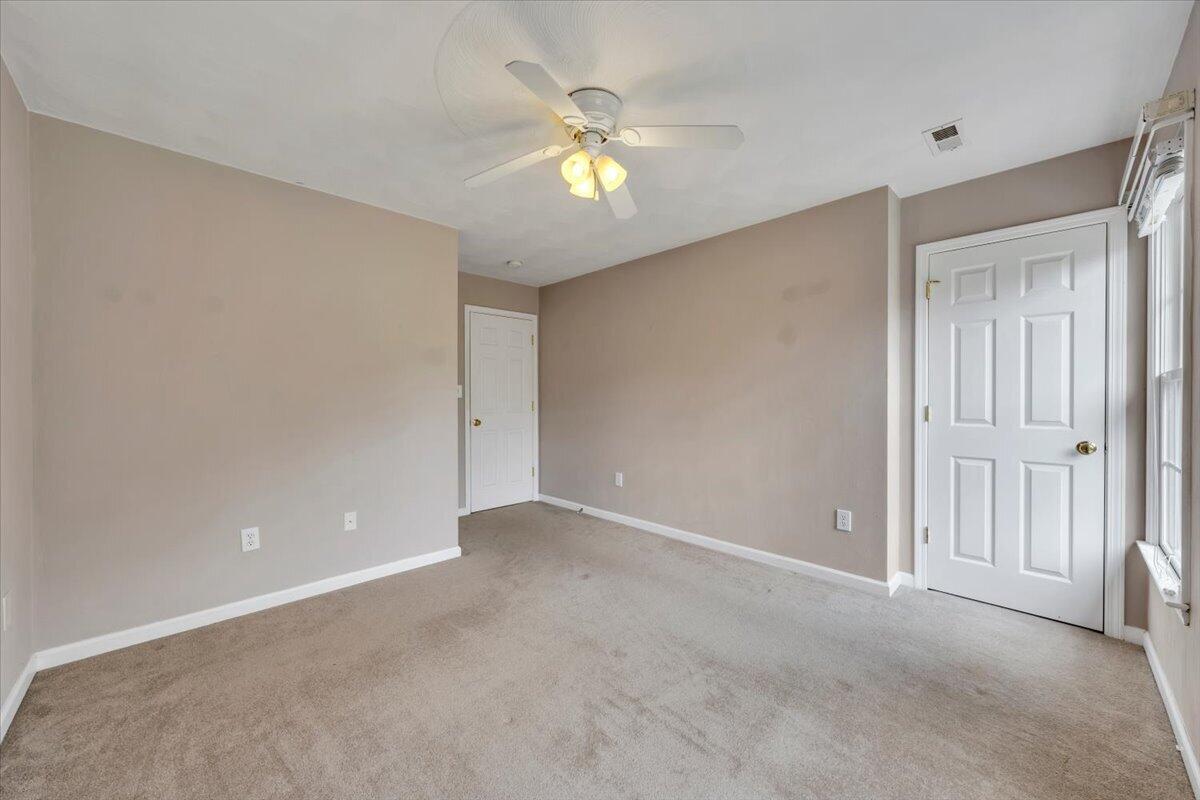 239 Pin Oak Drive Blue Ridge, VA 24064 - Photo 28 of 47 28-MIB02147