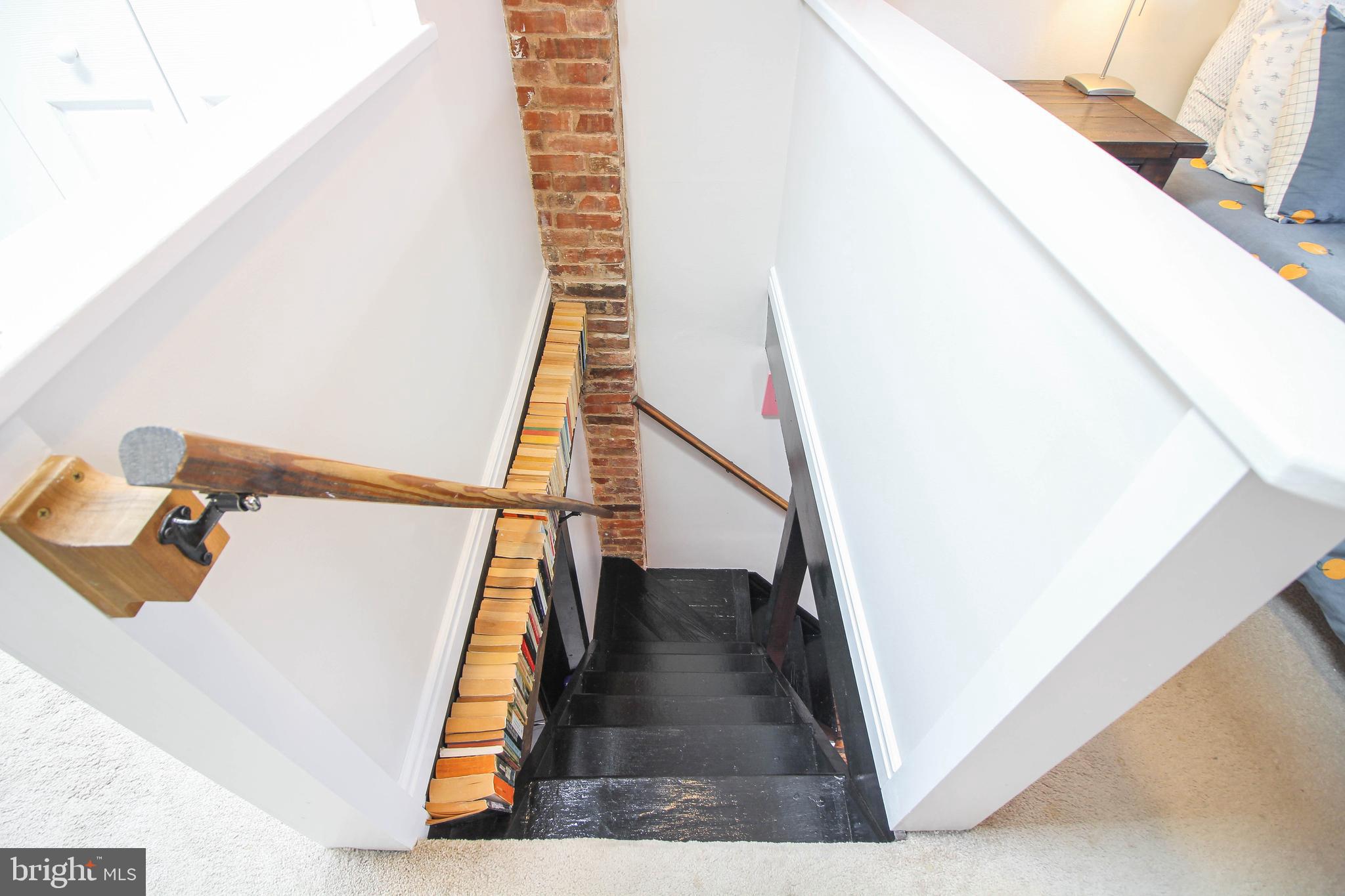 402 South Dallas Street Baltimore, MD 21231 - Photo 15 of 38 Stairwell