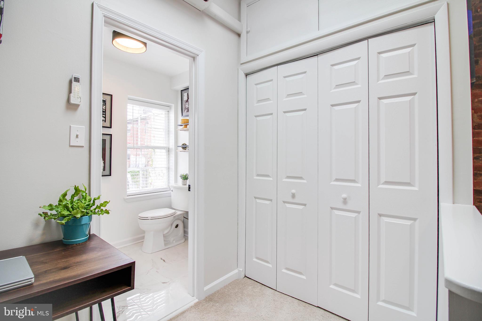 402 South Dallas Street Baltimore, MD 21231 - Photo 23 of 38 Looking in updated bath