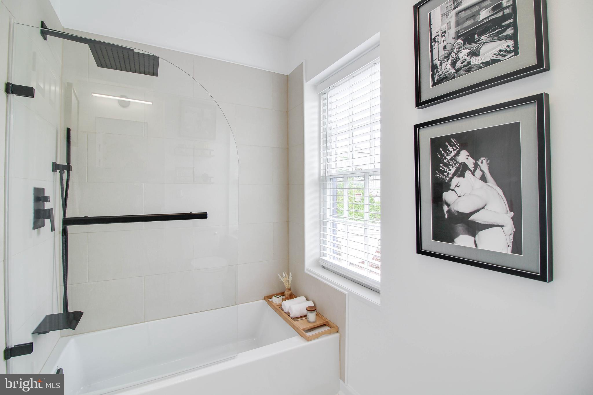 402 South Dallas Street Baltimore, MD 21231 - Photo 28 of 38