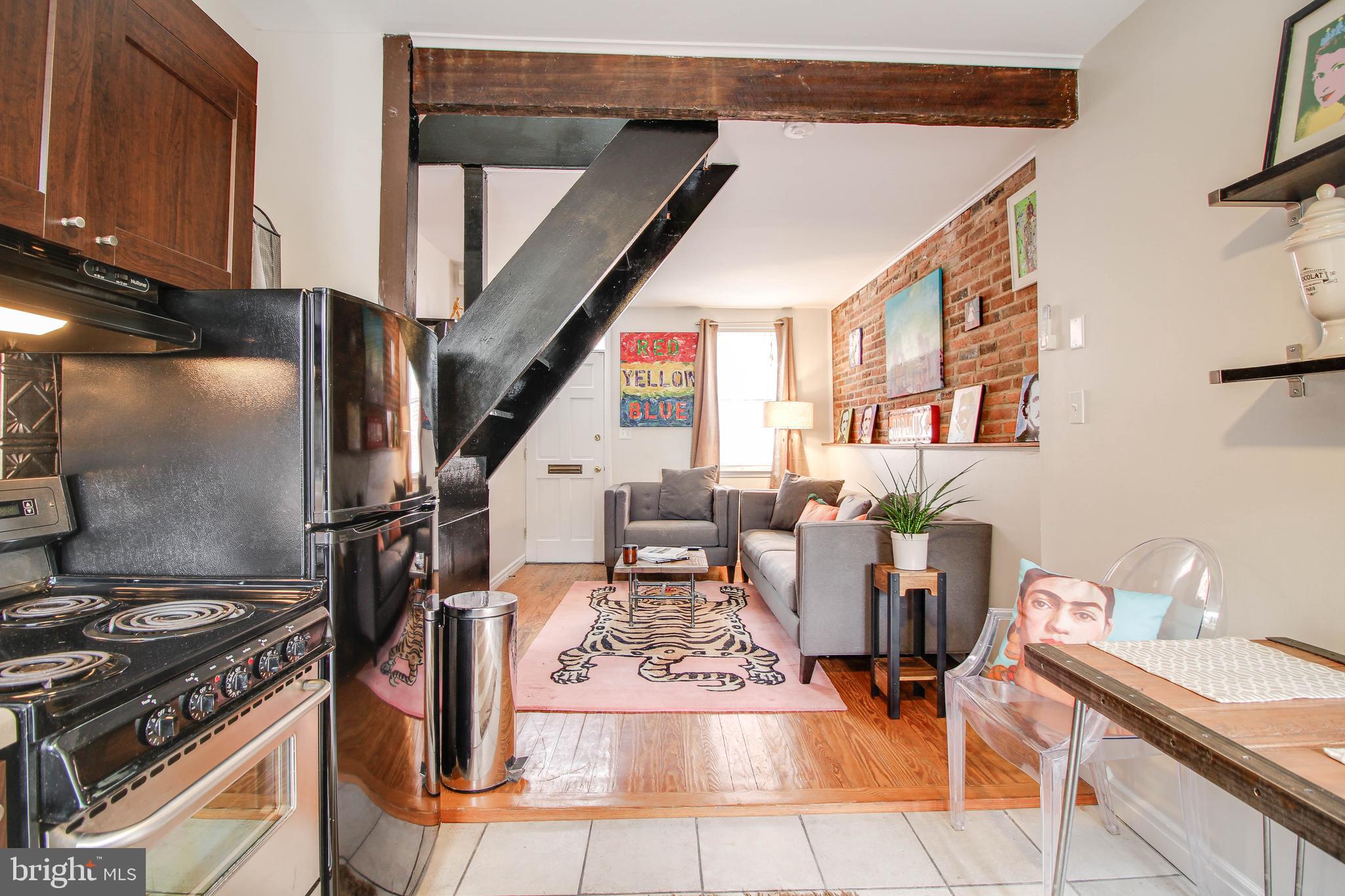 402 South Dallas Street Baltimore, MD 21231 - Photo 7 of 38
