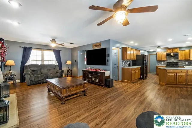 $599,000 | 95 Benns Hill Road, Bangor, PA 18013