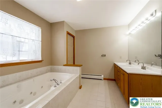 $599,000 | 95 Benns Hill Road, Bangor, PA 18013