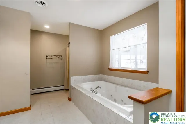 $599,000 | 95 Benns Hill Road, Bangor, PA 18013