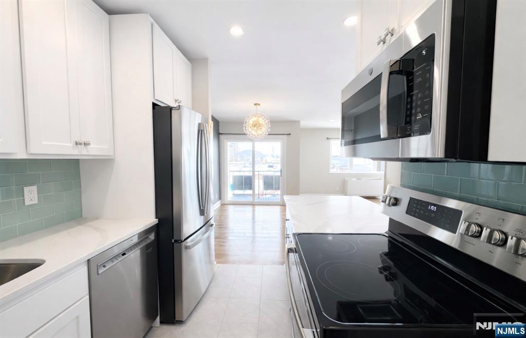 1111 River, Unit H20 Edgewater, NJ 07020 - Photo 4 of 13