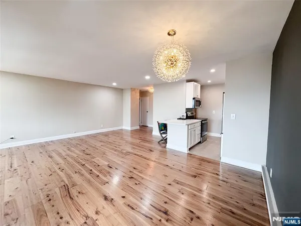 $2,599 | 1111 River, Unit H20, Edgewater, NJ 07020