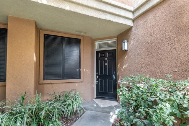 $3,200 | 26970 Hillsborough Parkway, Unit 82, Valencia, CA 91354