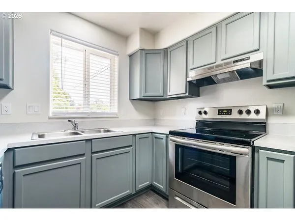 $1,995,000 | 2447 Roosevelt Boulevard, Eugene, OR 97402