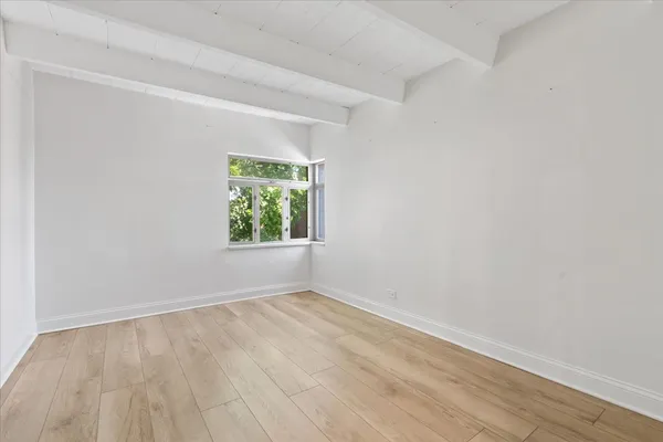 $179,900 | 1860 Sherman Avenue, Unit 7NE, Evanston, IL 60201