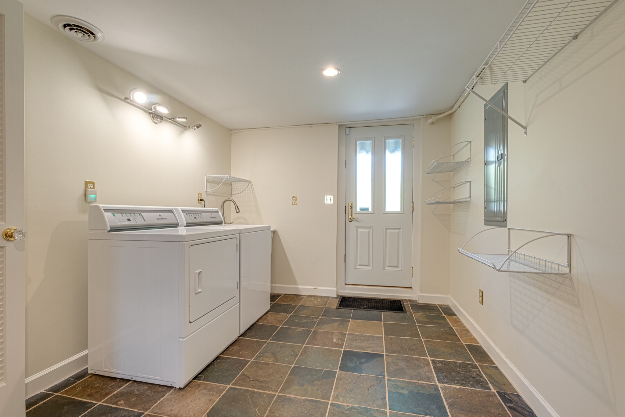 3709 Estes Road Nashville, TN 37215 - Photo 30 of 36
