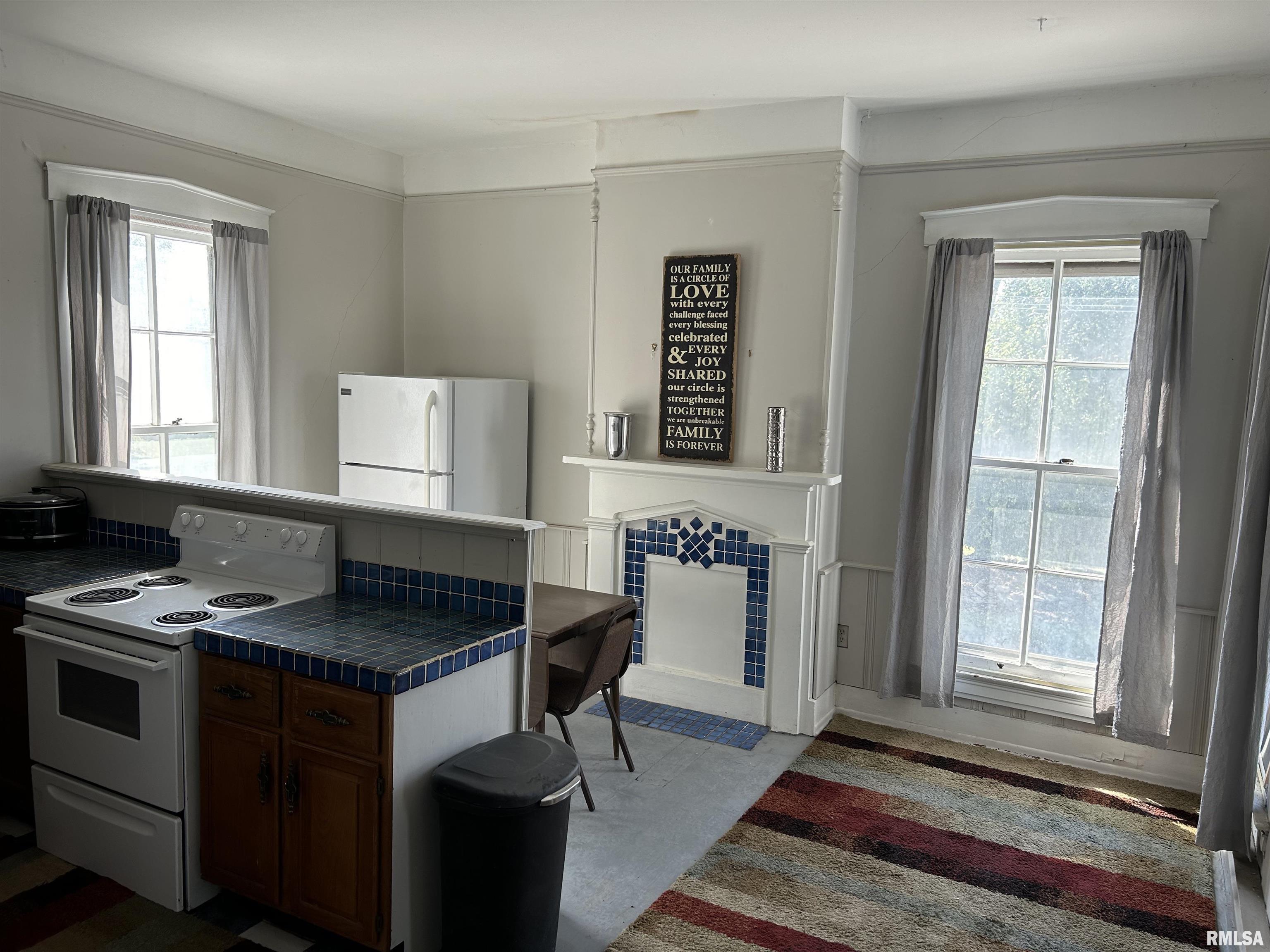 300 State Street Quincy, IL 62301 - Photo 6 of 12