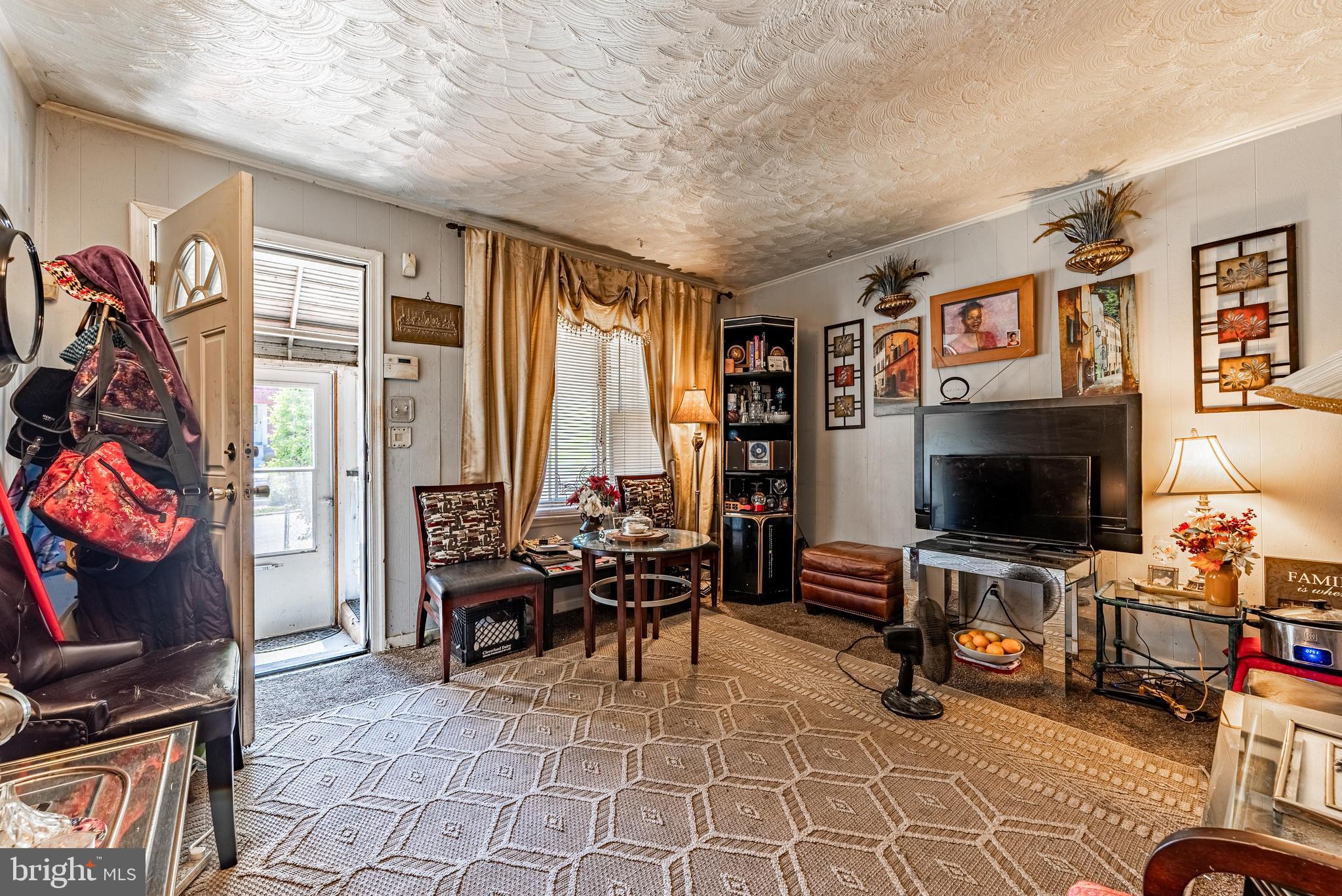 441 Roundview Road Baltimore, MD 21225 - Photo 6 of 25