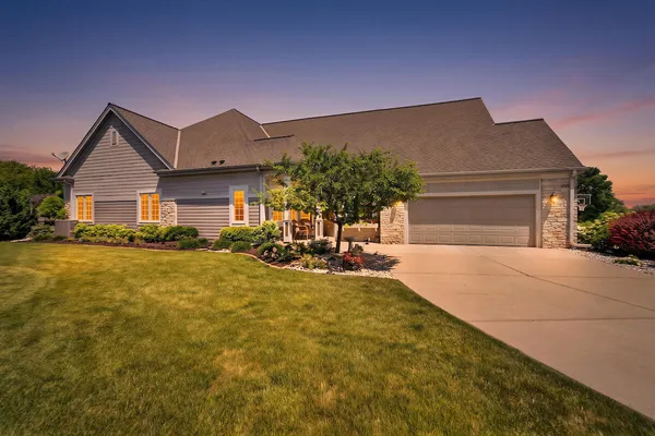 $649,900 | W162N5533 Westwind Drive, Menomonee Falls, WI 53051