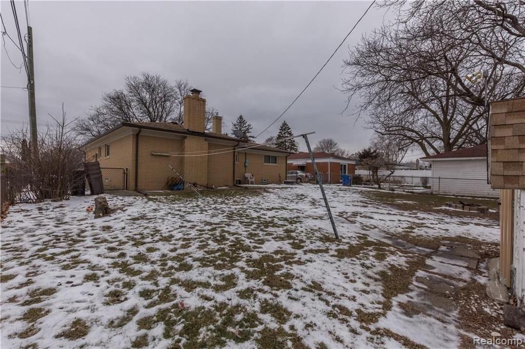 4829 Frazho Road Warren, MI 48091 - Photo 6 of 23