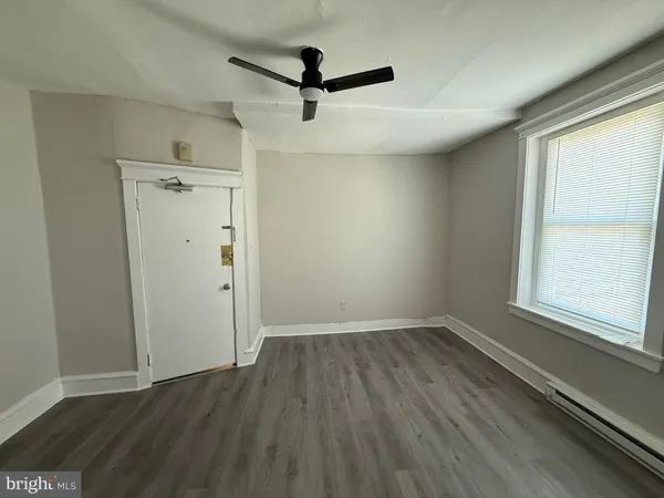 $895 | 1945 West Hunting Park Avenue, Unit 4, Philadelphia, PA 19140