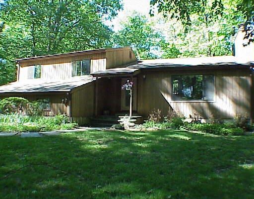 524 Den Road Stamford, CT 06903 - Photo 1 of 1