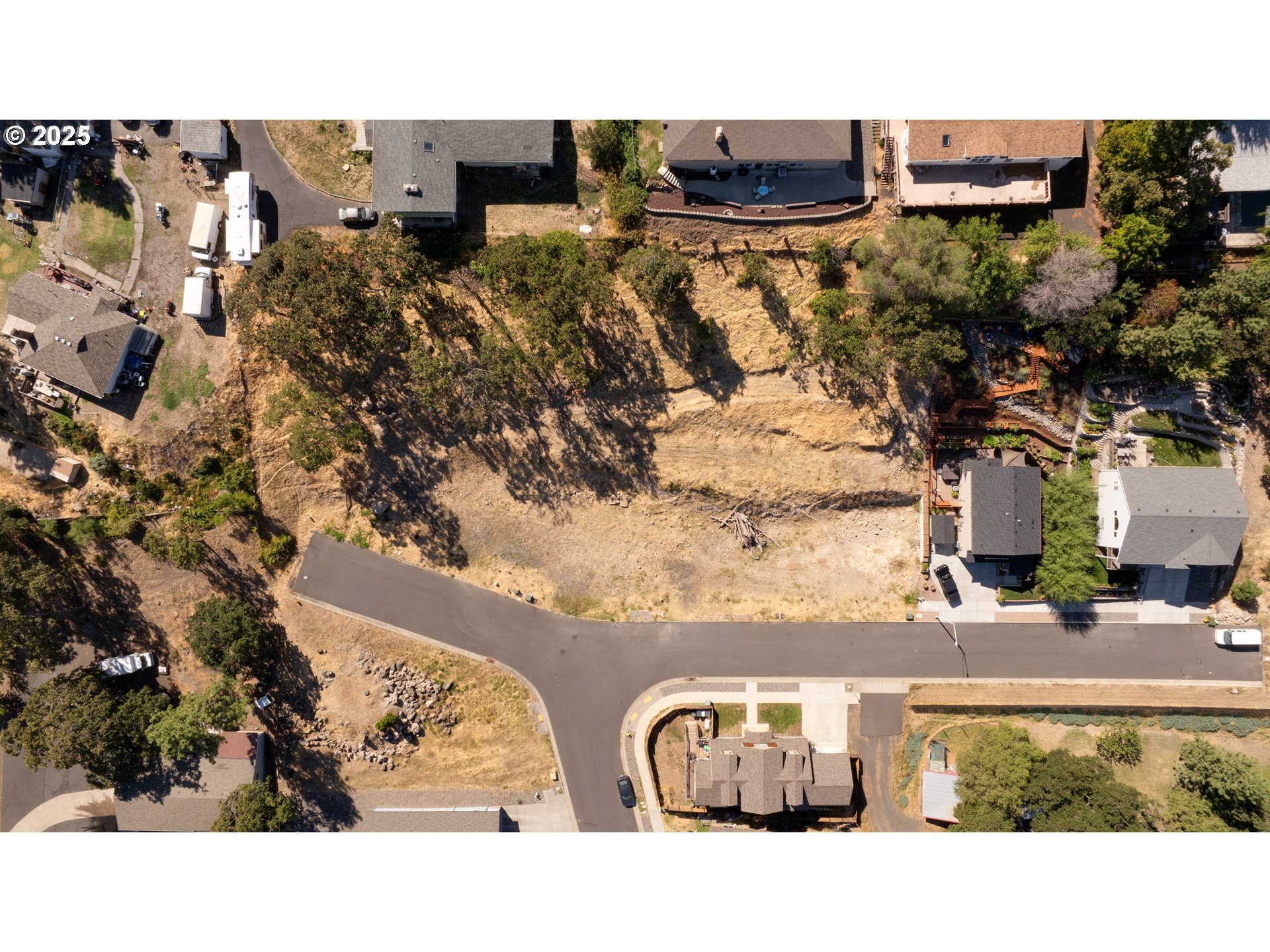 2316 West 12th Street, Unit 2 The Dalles, OR 97058 - Photo 8 of 9