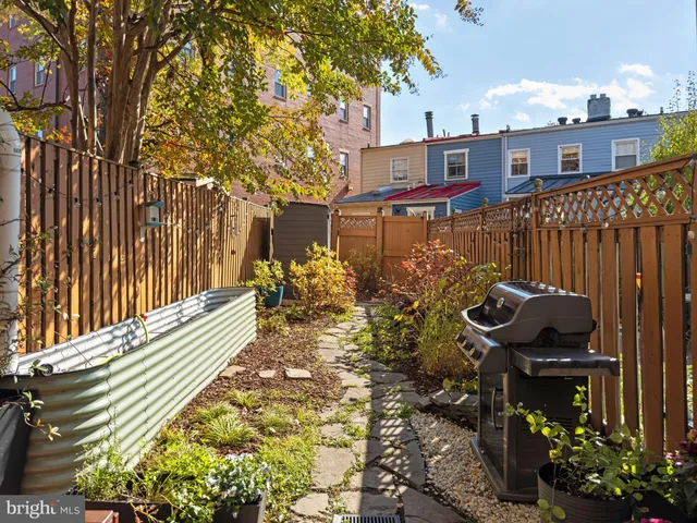 $749,000 | 332 Commerce Street, Alexandria, VA 22314