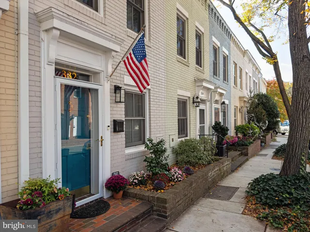 $749,000 | 332 Commerce Street, Alexandria, VA 22314