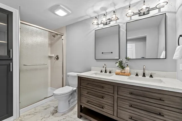 $619,900 | 305 Williams Drive, Schaumburg, IL 60193