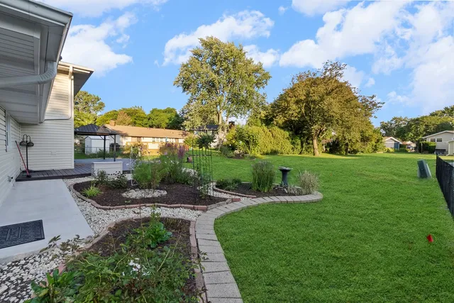 $619,900 | 305 Williams Drive, Schaumburg, IL 60193