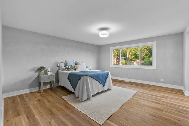 $619,900 | 305 Williams Drive, Schaumburg, IL 60193