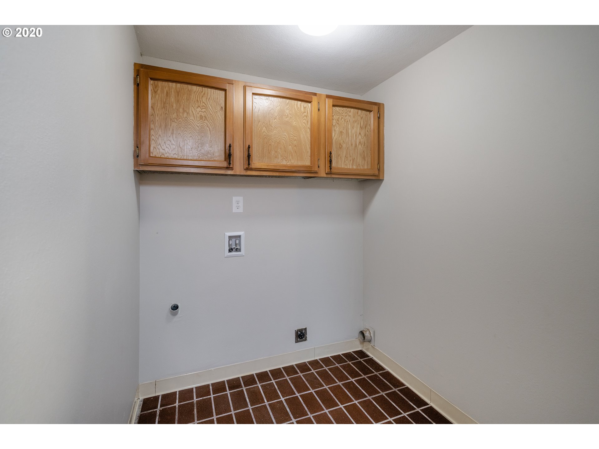 3520 Northeast View Avenue Gresham, OR 97030 - Photo 15 of 32