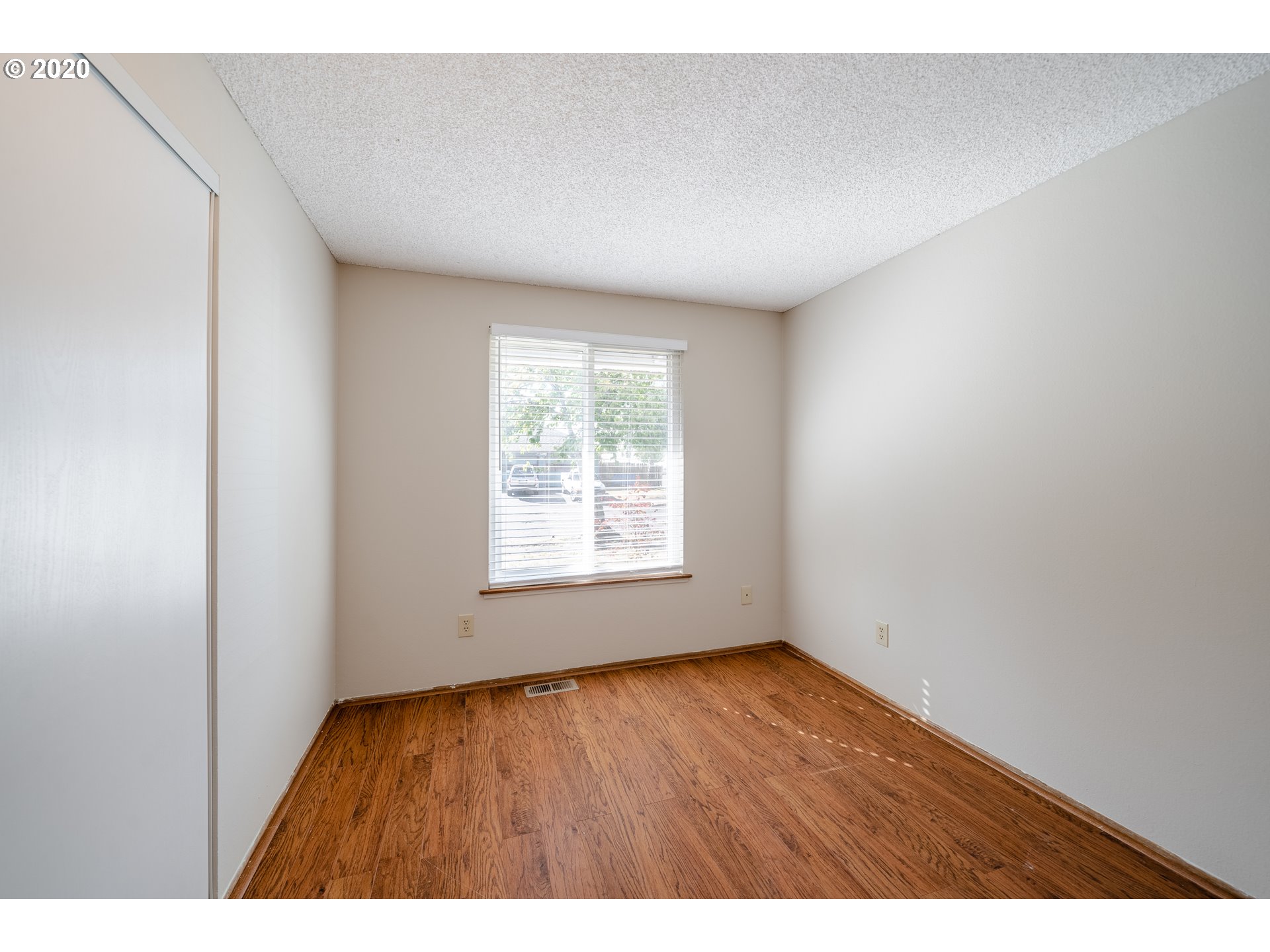 3520 Northeast View Avenue Gresham, OR 97030 - Photo 16 of 32
