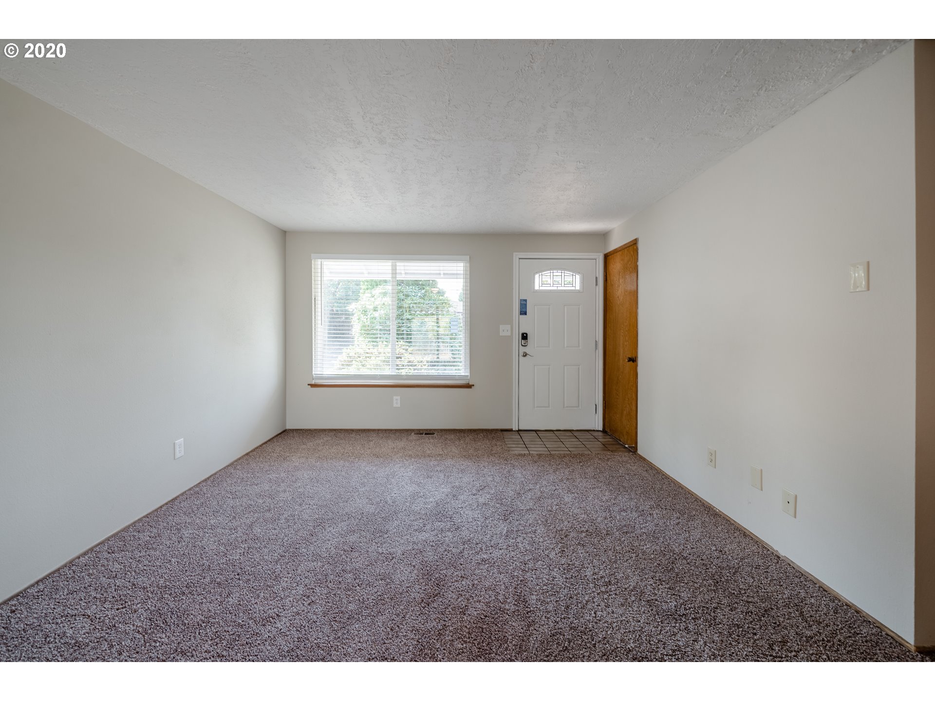 3520 Northeast View Avenue Gresham, OR 97030 - Photo 6 of 32