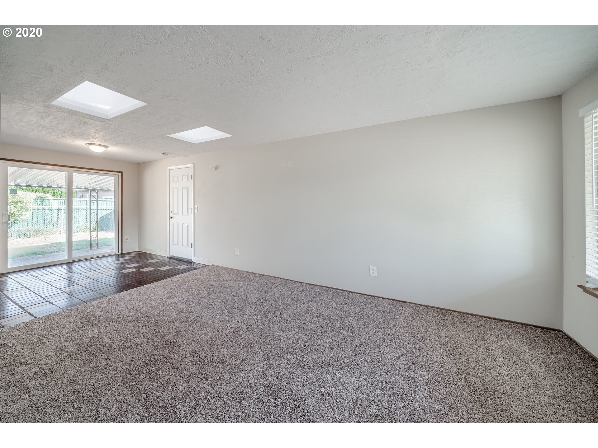 3520 Northeast View Avenue Gresham, OR 97030 - Photo 7 of 32