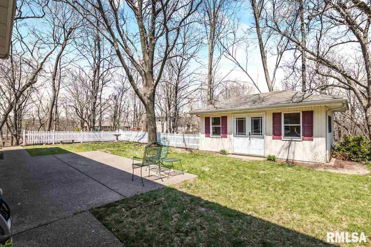 9318 North Northview Road Peoria, IL 61615 - Photo 23 of 24 Gallery Image 23