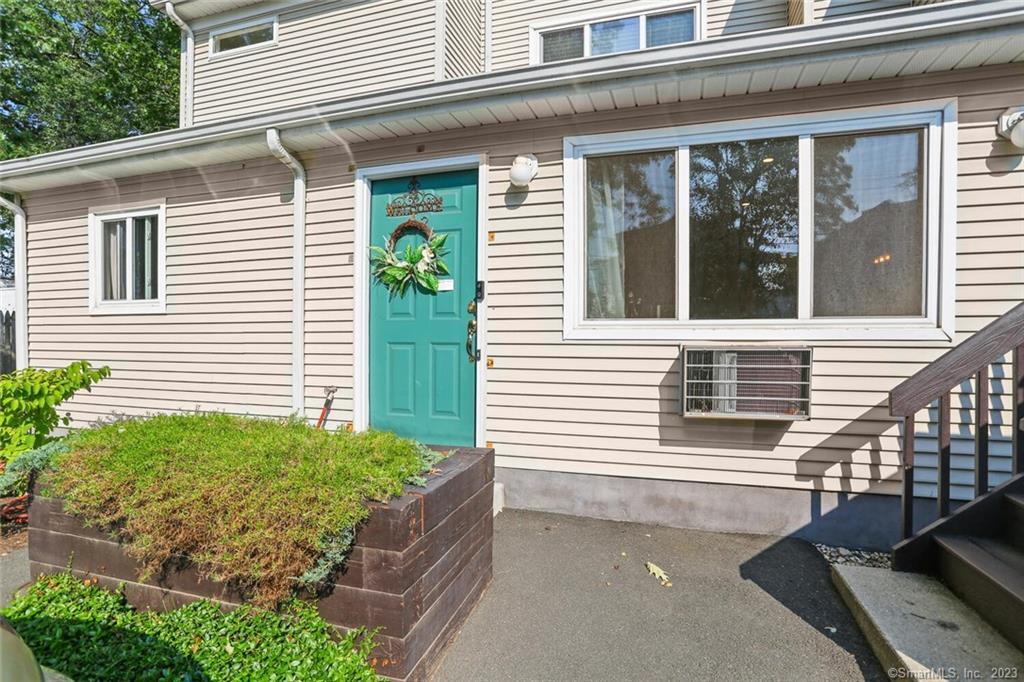 30 Elmcroft Road, Unit 2 Stamford, CT 06902 - Photo 1 of 1