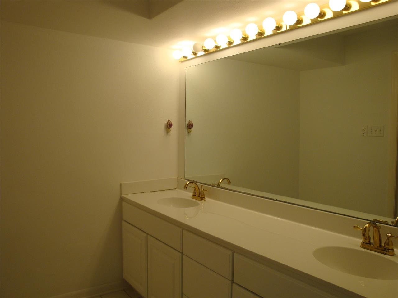 9555 Lawrenceville Road Garden Prairie, IL 61038 - Photo 18 of 23 Gallery Image 18