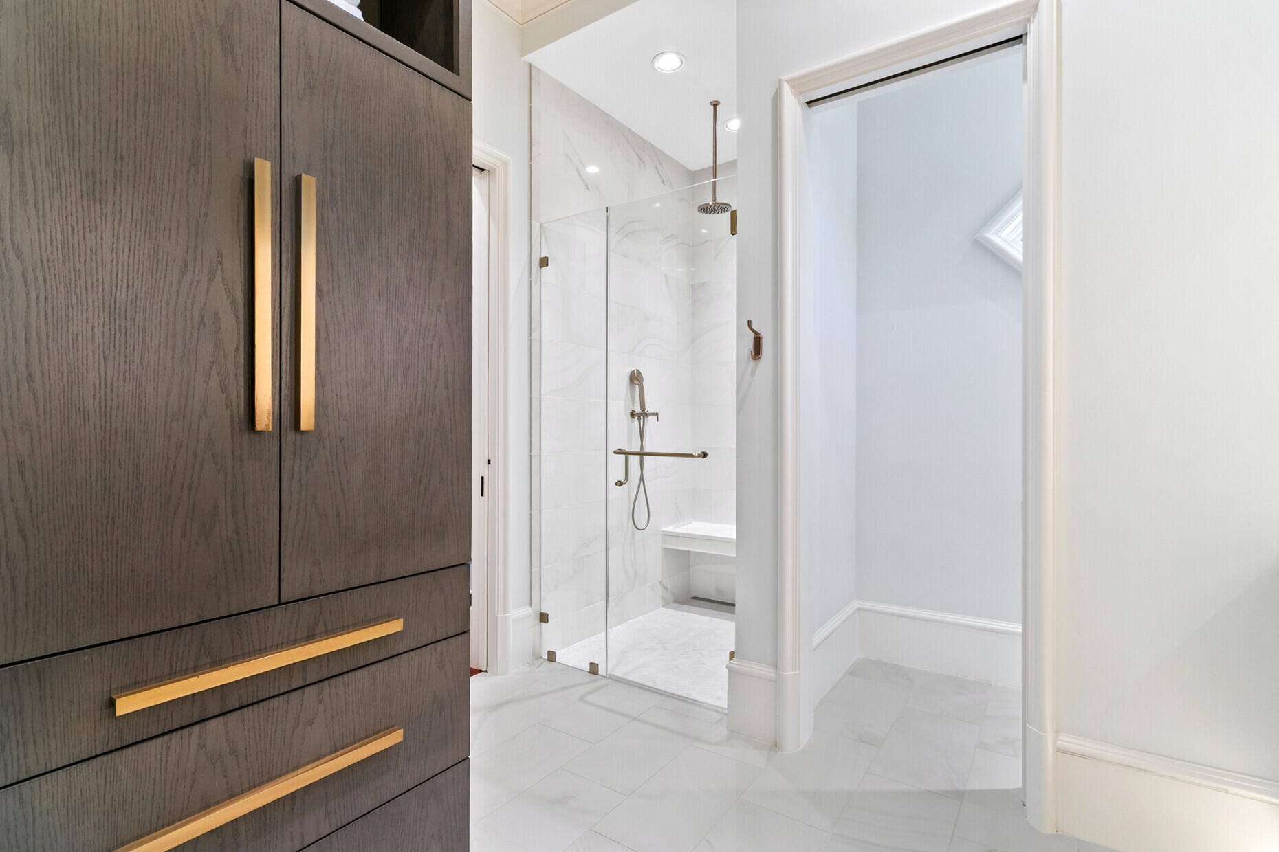 54 Watroo Point Charleston, SC 29492 - Photo 35 of 66 First Floor Primary Bathroom