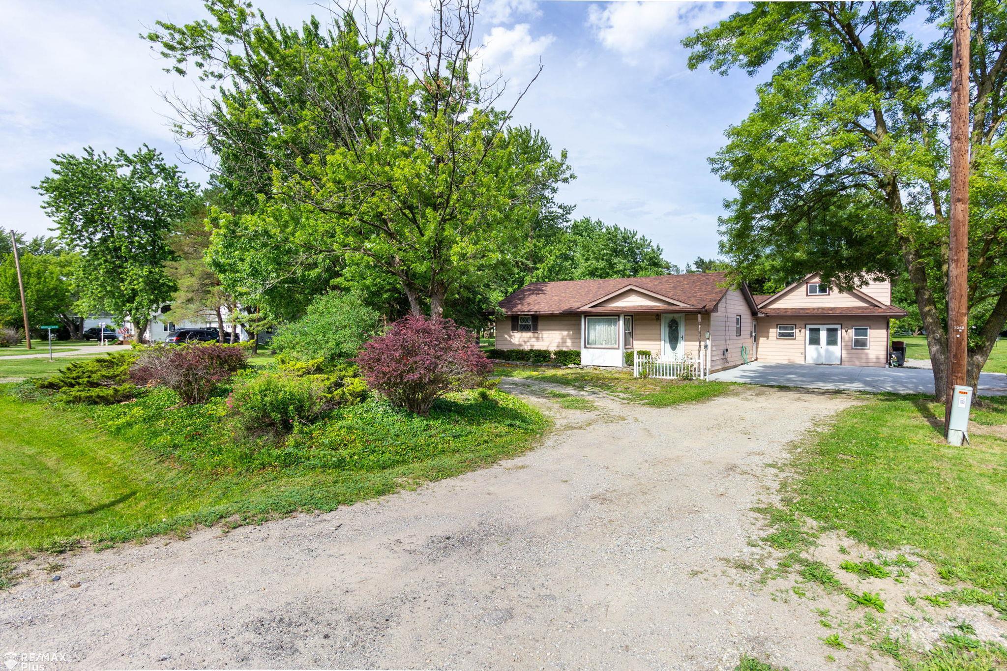 3350 North Belsay Road Flint, MI 48506 - Photo 3 of 44