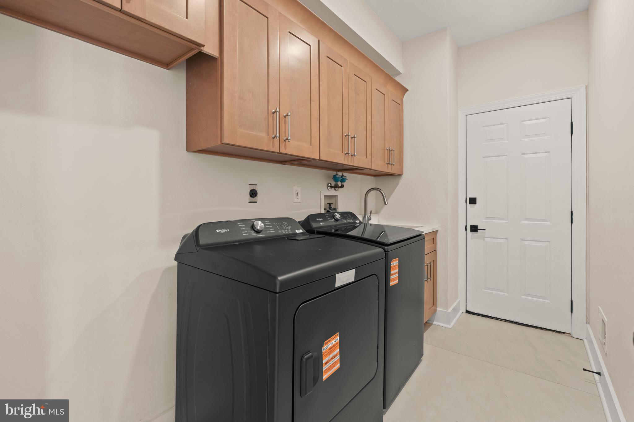 1586 Brookfield Road Newtown, PA 18940 - Photo 26 of 64 a utility room with dryer and washer