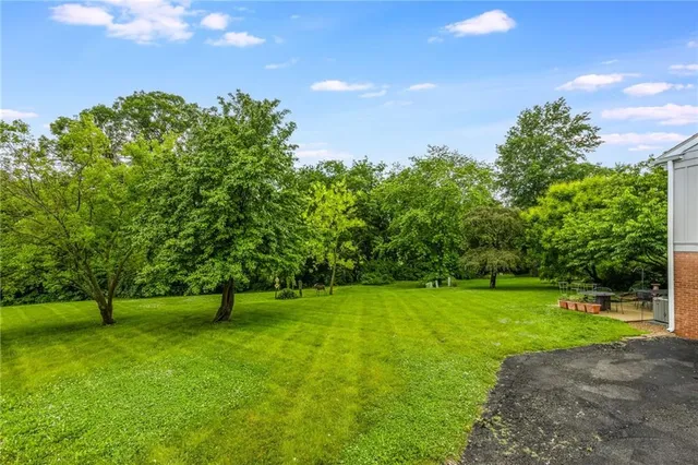 $495,000 | 8726 West 104th Street, Overland Park, KS 66212