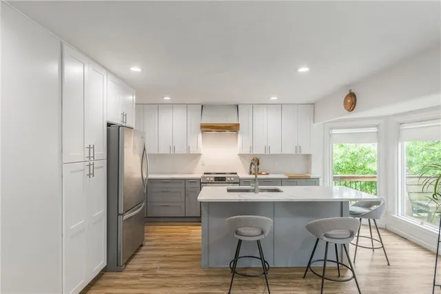 $495,000 | 8726 West 104th Street, Overland Park, KS 66212