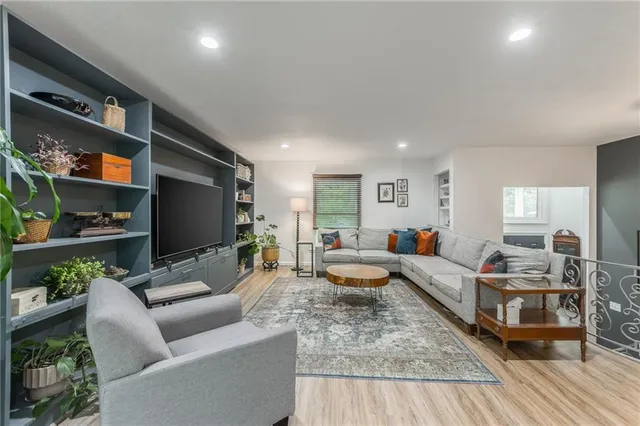 $495,000 | 8726 West 104th Street, Overland Park, KS 66212