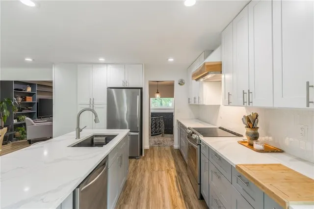 $495,000 | 8726 West 104th Street, Overland Park, KS 66212