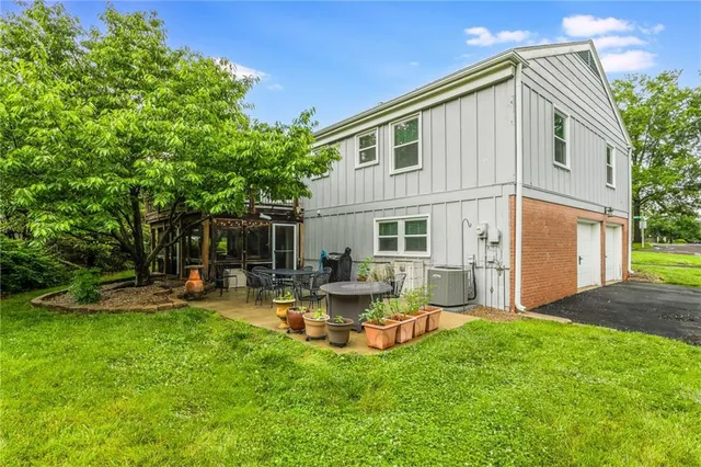 $495,000 | 8726 West 104th Street, Overland Park, KS 66212