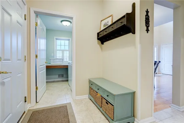 $499,900 | 109 Whistlers Cove Lane, Greece, NY 14612