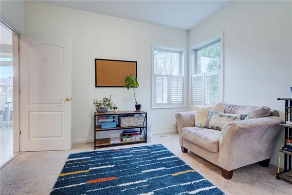 $499,900 | 109 Whistlers Cove Lane, Greece, NY 14612