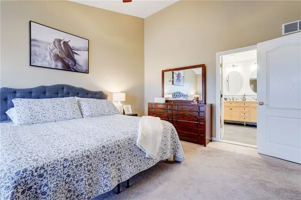 $499,900 | 109 Whistlers Cove Lane, Greece, NY 14612