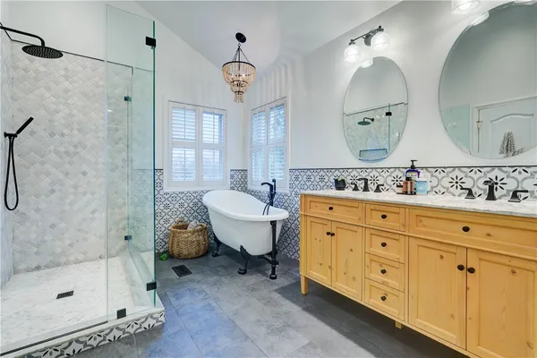 $499,900 | 109 Whistlers Cove Lane, Greece, NY 14612